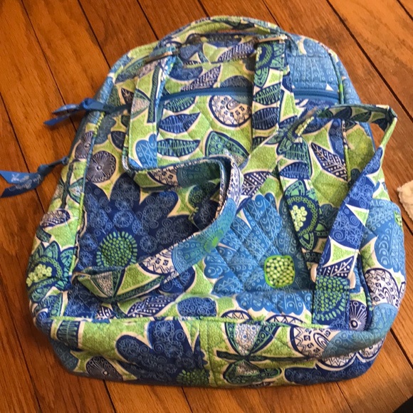 Vera Bradley backpack - Picture 2 of 4